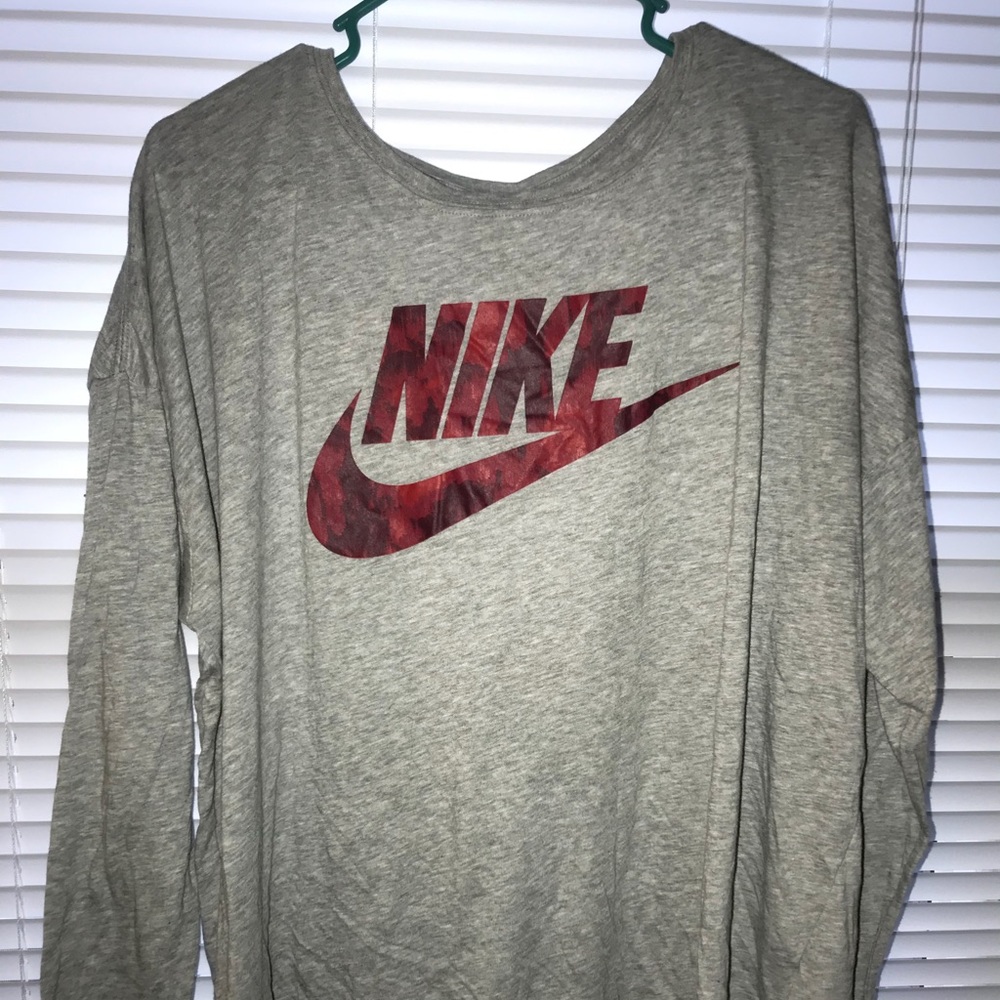 Long sleeve Nike top